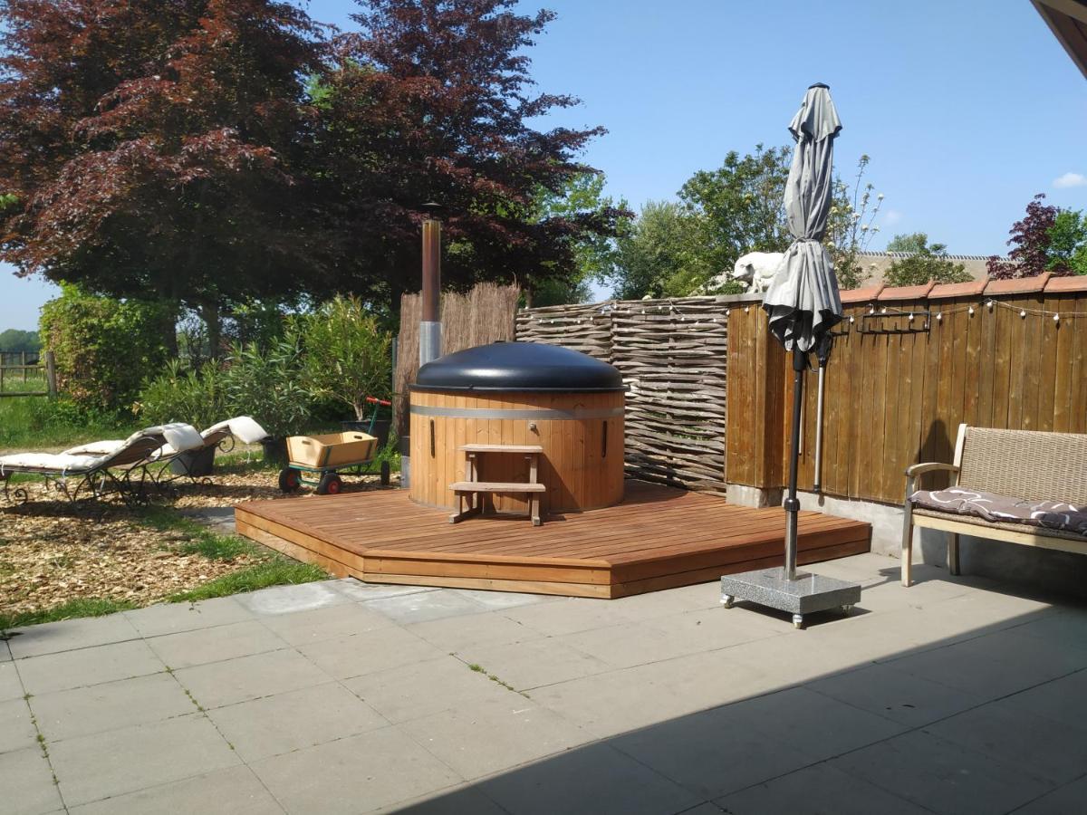 Chalet "Het Biggetje" Hottub - Sauna Volkel エクステリア 写真