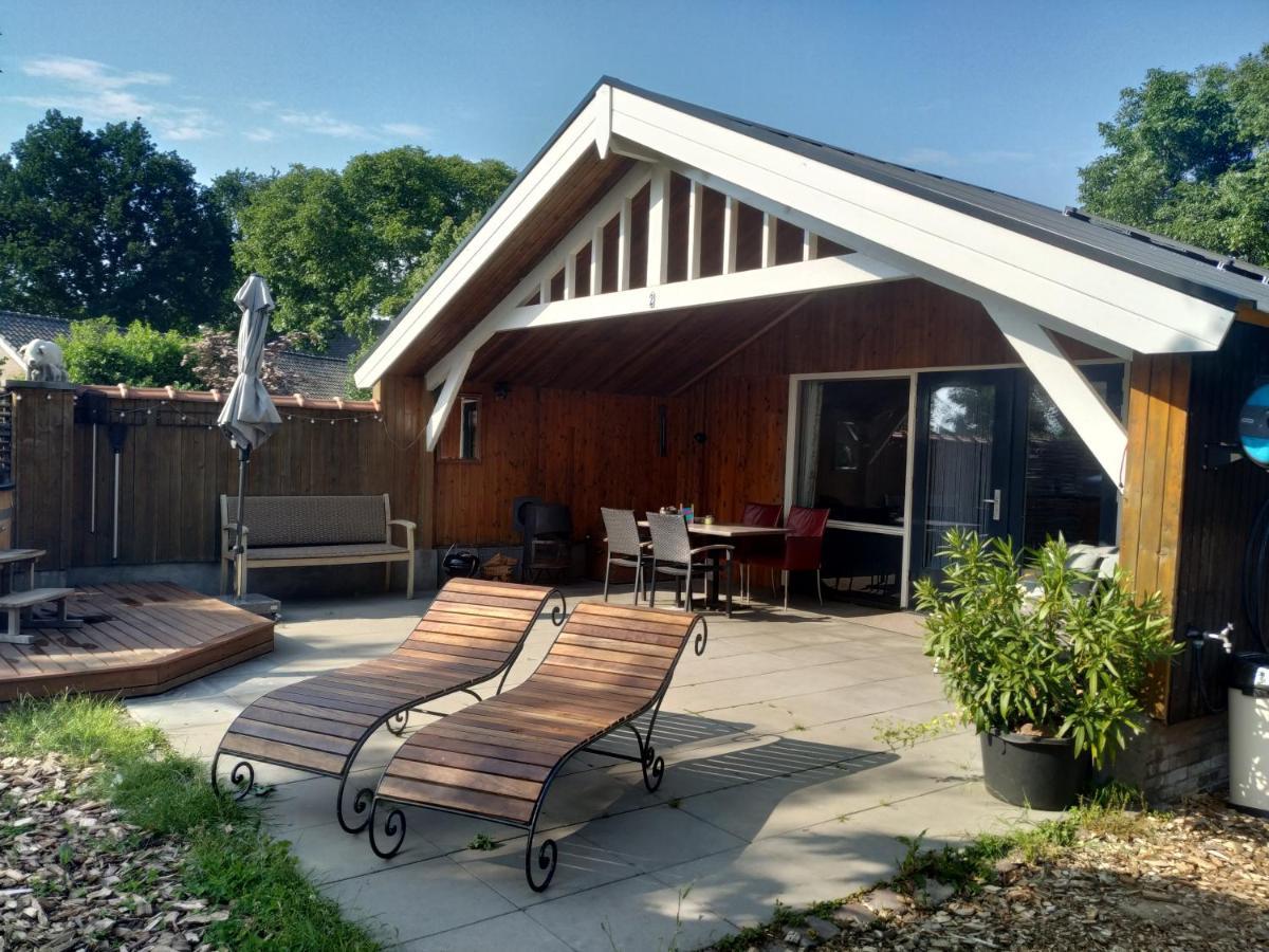 Chalet "Het Biggetje" Hottub - Sauna Volkel エクステリア 写真