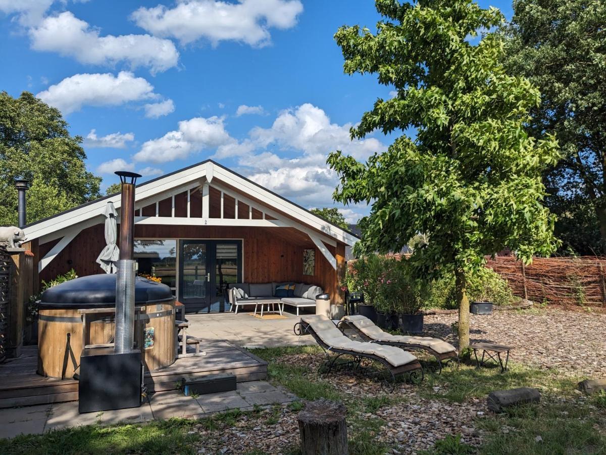 Chalet "Het Biggetje" Hottub - Sauna Volkel エクステリア 写真